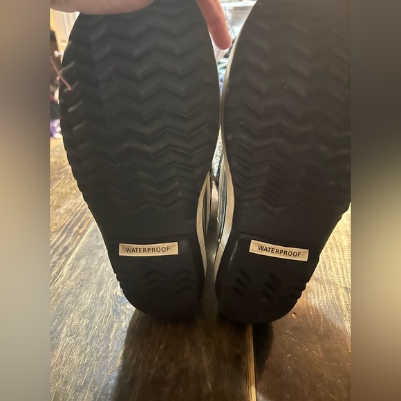 SOREL Women's Black and White Out N About Plus Waterproof Duck Boots Sz.10 - Picture 3 of 9